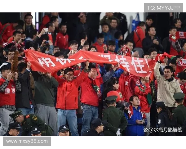 国足逆转取胜激战九十分钟展现团队力量燃爆全国球迷热情