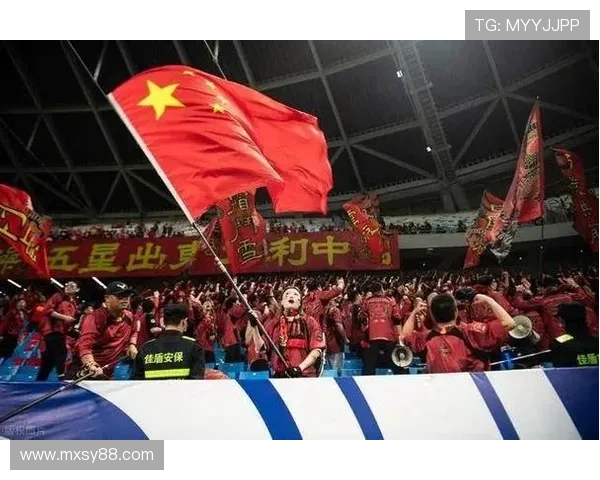 中国足球队迎战强敌，备战世界杯预选赛全力以赴争取小组出线