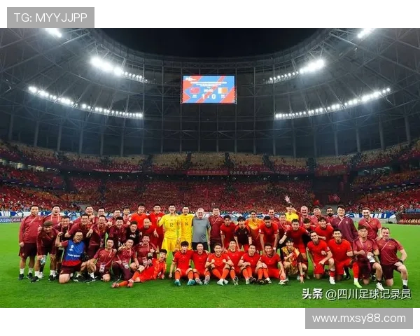 国足在世预赛关键战中逆转取胜全队期待晋级下一阶段比赛的目标更