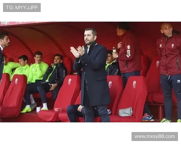 奥萨苏纳俱乐部发布最新球队动态主帅谈冬季引援与赛季目标