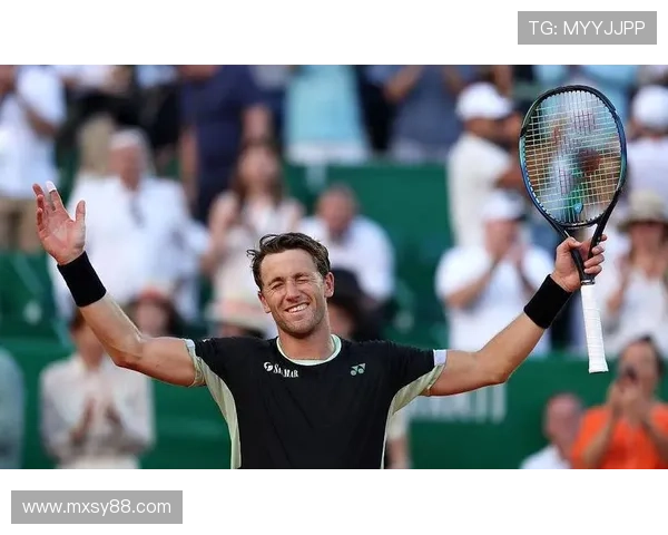 德约科维奇豪取赛季第九冠再创纪录年轻新星强势崛起网坛格局或将重塑