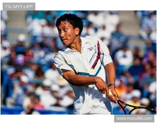 网球新星崛起：年轻选手在大满贯赛场上震撼世界，未来可期