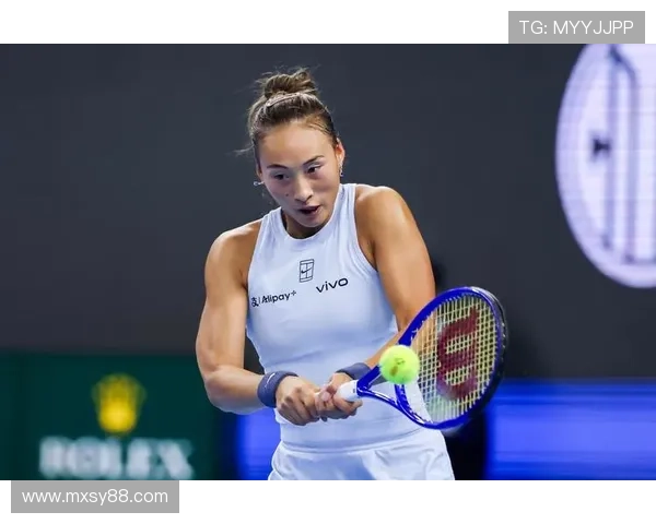 网球赛事激烈竞争 选手状态起伏不定 世界排名变动引关注