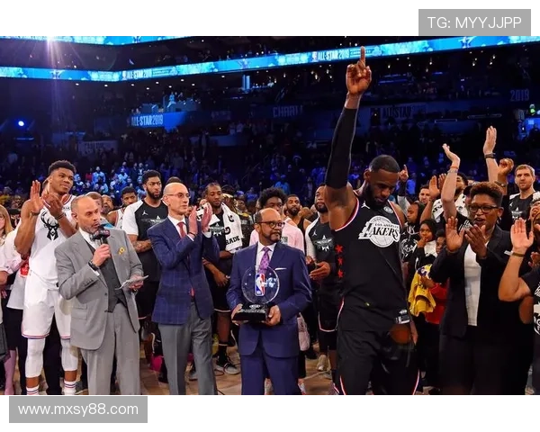 NBA巨星齐聚全明星赛 争夺最有价值球员荣誉大战即将开启