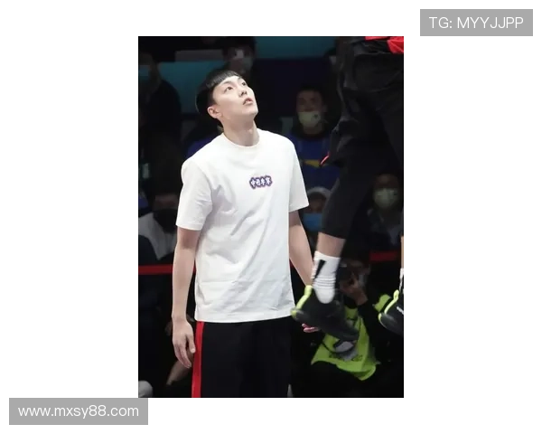 NBA新赛季多队崛起球星交易搅动联盟格局季前动态引发热议